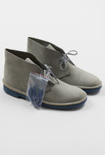 Load image into Gallery viewer, Clarks Desert Boots (13)
