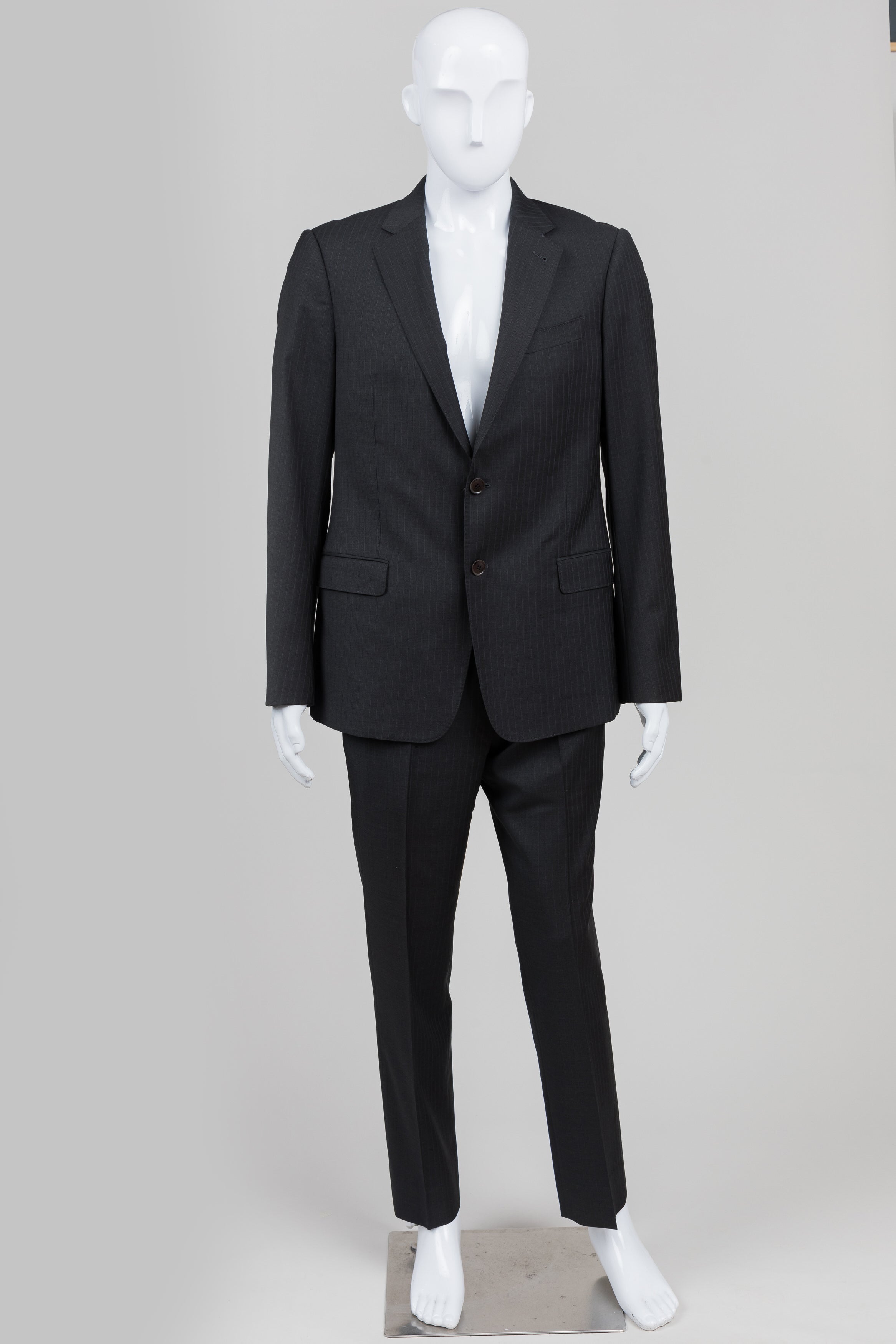 Armani Collezioni Charcoal Pinstripe Suit (40R)