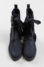 Load image into Gallery viewer, Kate Spade black lace up flat boots with leather detailing (9)
