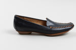 Load image into Gallery viewer, Super Bella black loafer with brown stitch detailing (37)
