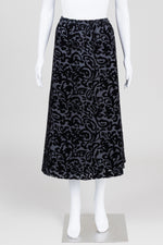 Load image into Gallery viewer, Anne Carson Black Burnout Velvet Vintage Skirt (M)
