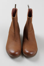 Load image into Gallery viewer, Dansko light brown leather low heeled booties with inside zipper closure (41) *Like new
