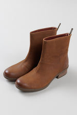 Load image into Gallery viewer, Dansko light brown leather low heeled booties with inside zipper closure (41) *Like new
