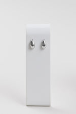 Load image into Gallery viewer, Jenny Bird 20” silver tone necklace &amp; earrings
