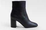 Load image into Gallery viewer, MICHAEL by MICHAEL KORS black leather square toe chelsea boot w/ heel (9.5)
