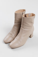 Load image into Gallery viewer, &amp; OTHER STORIES taupe round toe leather chelsea boots (40)
