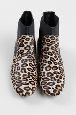 Load image into Gallery viewer, Tods leopard-print calf hair Chelsea ankle boots (37.5)
