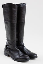 Load image into Gallery viewer, ILENIA P. Knee high black leather boots with back zipper and button detail, made in Italy (41).
