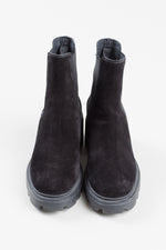 Load image into Gallery viewer, TOD’S black suede chelsea boot (35.5)
