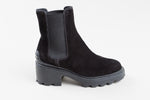 Load image into Gallery viewer, TOD’S black suede chelsea boot (35.5)
