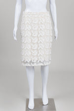 Load image into Gallery viewer, Lord &amp; Taylor Ivory Applique Pencil Skirt (4)
