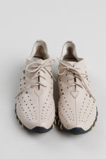 Load image into Gallery viewer, Lit Foot beige perforated leather lace up shoes (38)
