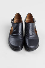 Load image into Gallery viewer, John Fluevog black leather Wearever Gracias shoes with cutout and sculpted 2” heel (8).
