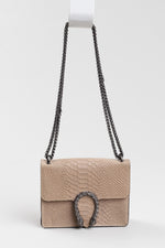 Load image into Gallery viewer, Diaz beige snakeskin crossbody purse with black chain strap
