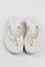 Load image into Gallery viewer, Michael Kors Lilo platform flip-flops in vanilla and pale gold (7)
