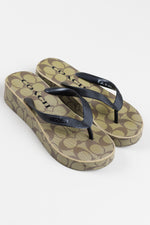 Load image into Gallery viewer, Coach Lynn platform flip-flops in taupe and sage with black straps (6)
