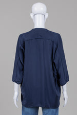 Load image into Gallery viewer, Vince Navy Blue Silk Pullover Blouse with 3/4 sleeve (M)
