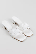 Load image into Gallery viewer, Kennel Schmenger white leather block heel mules (41)

