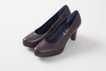 Load image into Gallery viewer, Dorking by FLUCHOS dark chestnut leather pump. Made in Spain. (39)
