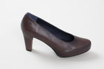 Load image into Gallery viewer, Dorking by FLUCHOS dark chestnut leather pump. Made in Spain. (39)
