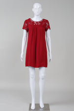 Load image into Gallery viewer, Shu Lani Burgundy shift dress with lace look neck and sleeve cutout (M)
