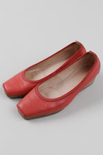 Load image into Gallery viewer, Hispanitas red leather square toe block heel wedges (37)

