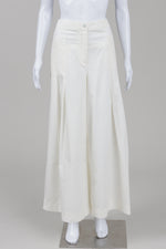 Load image into Gallery viewer, Noen crème extra wide leg high waisted pleated pant with front pockets (40) *new with tags $213
