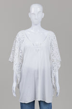 Load image into Gallery viewer, Vix Paulahermanny white lace cutout kimono style top with V neck insert (S)

