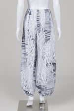 Load image into Gallery viewer, Grizas black and white print wide leg barrel pants (S) *new with tags $247
