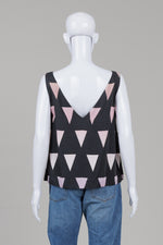 Load image into Gallery viewer, Elk black and pink triangle print V-neck sleeveless top (6)
