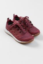 Load image into Gallery viewer, Keen red suede sneakers (37); like new

