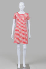 Load image into Gallery viewer, Diane von Furstenberg red &amp; crème geometric print boat neck short sleeve dress with pockets (2)
