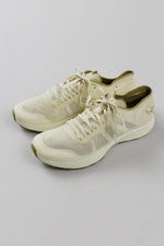 Load image into Gallery viewer, Arc’teryx pale yellow mesh lightweight sneakers (7)

