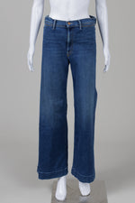 Load image into Gallery viewer, Mother The Swooner Roller Wide Leg Medium Wash Jeans (31)
