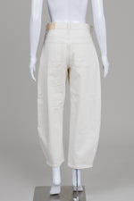 Load image into Gallery viewer, Everlane Cream Barrel Jeans (27)
