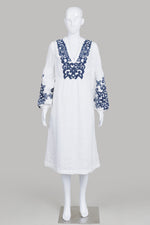 Load image into Gallery viewer, Boden White w/ Navy Applique Long Sleeve Midi Dress (8)
