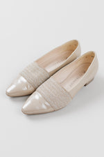 Load image into Gallery viewer, PETER KAISER cream beige patent leather loafer w/ metallic elastic strap (3)
