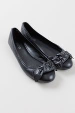 Load image into Gallery viewer, MICHAEL by Michael Kors black leather ballet flat with bow (7)

