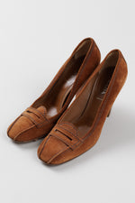 Load image into Gallery viewer, Prada reddish brown suede loafer style pump (39.5) * with some scuffs
