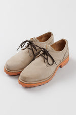 Load image into Gallery viewer, John Fleuvog Tan Oxfords (6.5) *small scuffs on shoe
