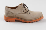 Load image into Gallery viewer, John Fleuvog Tan Oxfords (6.5) *small scuffs on shoe
