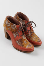 Load image into Gallery viewer, Sacha autumn tones lace up closed toe heels (38)
