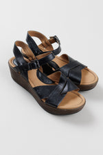 Load image into Gallery viewer, B.O.C. Black and Tan Wedge Sandal with ankle strap (7)
