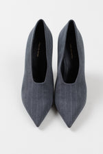 Load image into Gallery viewer, Dries Van Noten grey pinstripe fabric stilettos *new (39)
