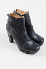 Load image into Gallery viewer, LIKE SMUG by PROPHECY square toe black leather chelsea boot with heel (38)
