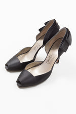 Load image into Gallery viewer, Salvatore Ferragamo pumps (W9)
