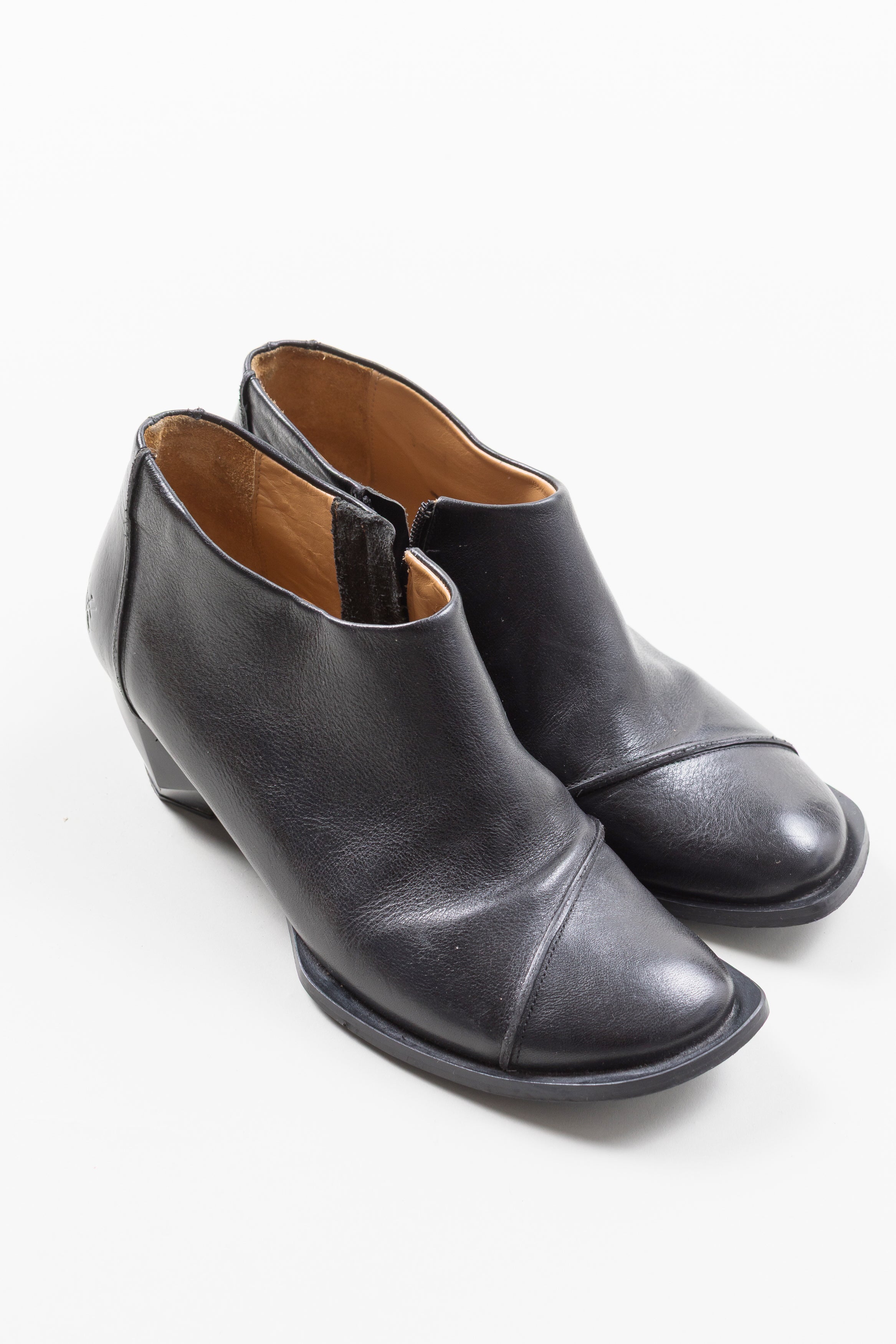 John Fluevog Ankle Boot (9)