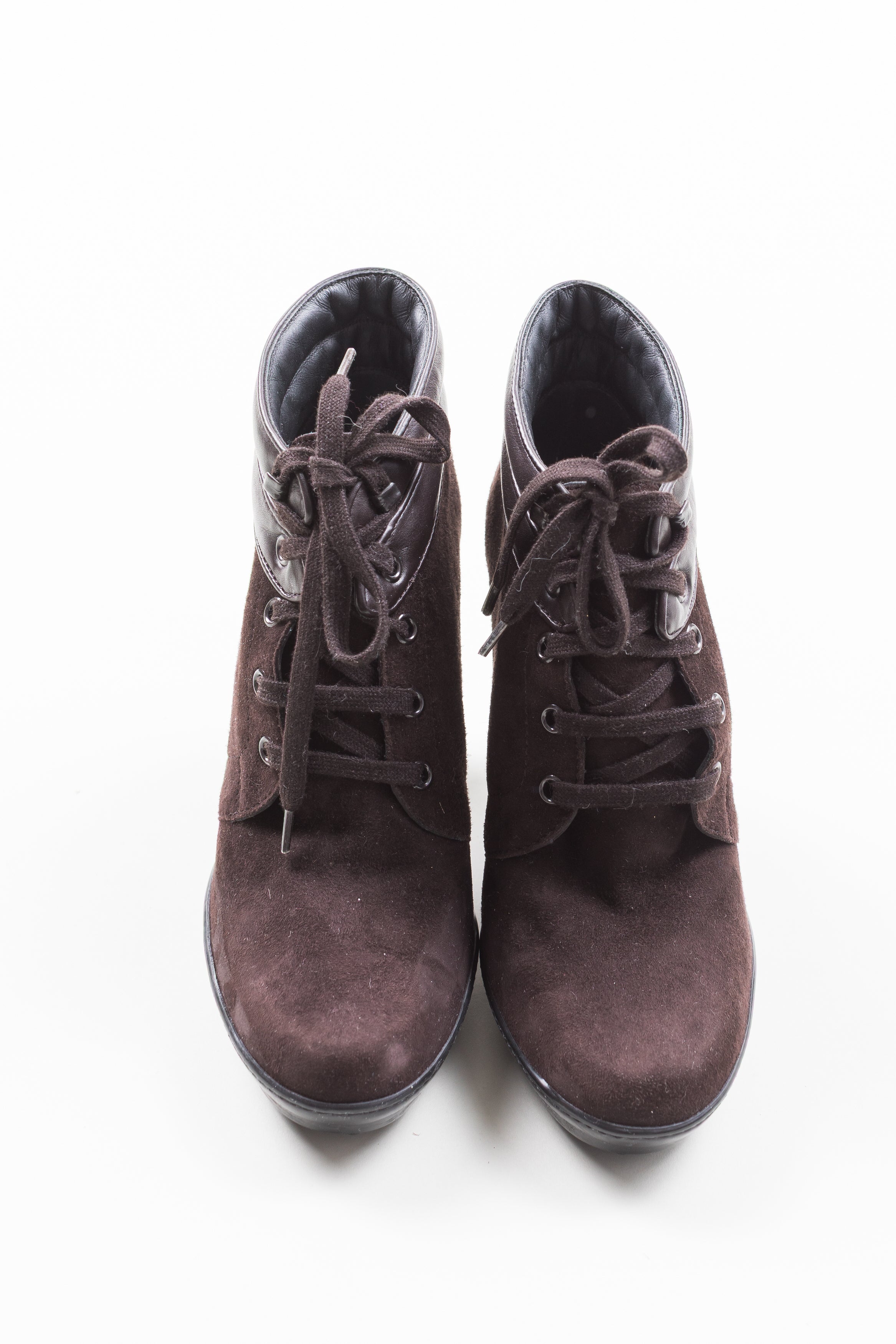 Tod’s Suede Ankle Boot (37.5)