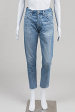 Load image into Gallery viewer, Citizens of Humanity High Rise Crop Jeans (25)
