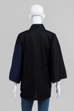 Load image into Gallery viewer, Sou Sou black &amp; navy v-neck top (L)
